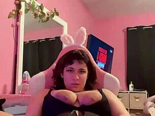 playing with my pussy