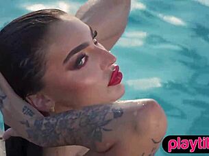 Big ass stunning beauty strips to flaunt naked figure in the pool.