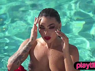 Big ass stunning beauty strips to flaunt naked figure in the pool.