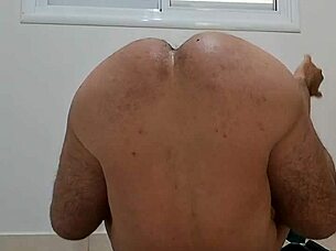 Diogo Brasileiro Engages In A Solo Session With Brazilian Flair