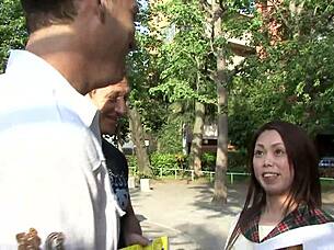 Wow, cute asian's hairy pussy in mmf threesome!