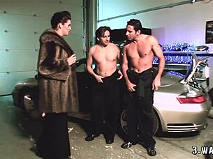 3 Way Porn - DP Anal with Jodie James!