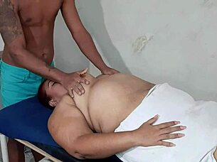 fuck my tits till you cum on them 😏