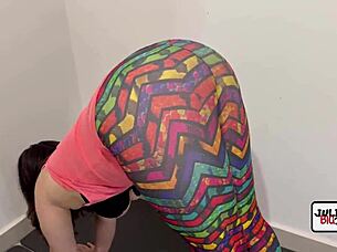 Fucking big-ass student in gym on bike 😈