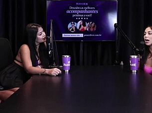 Morena SHOWS her TITS! Tight pussy, loves BLOWJOBS!