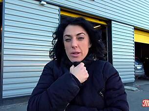 Sabrina chaude knows how to handle two big cocks 😏