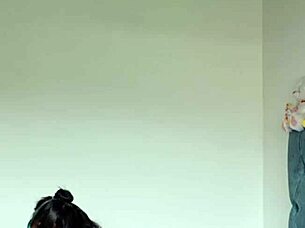 CHORROS DE LECHE SQUIRT CHICA MASTURBANDOSE CON JUGUETES