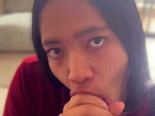 Amateur couple enjoys time with neighbor