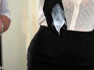 Rebel Lin Gives Bold DP Lesson To Lazy Men