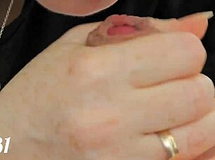 Redhead Milf Licks To Orgasm