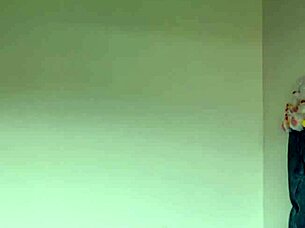 CHORROS DE LECHE SQUIRT CHICA MASTURBANDOSE CON JUGUETES