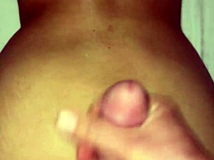 amateur doggystyle cumshot on petite ass