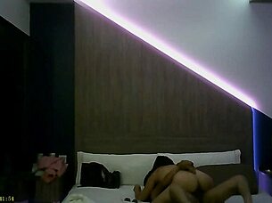 Que ricos gemidos de orgasmos en el hogar