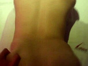 Milf gringa gets fucked from behind with big ass