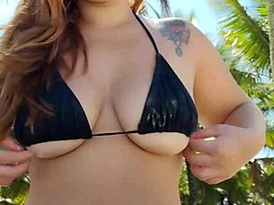 she wore a short bikini to the beach to find a guy