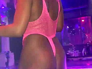 Chillin at tampa strip club for my homegirls birthday