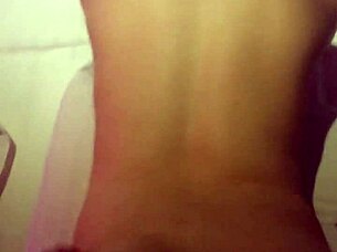 Milf gringa gets fucked from behind with big ass