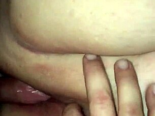 Wet BBW enjoys intimate moment