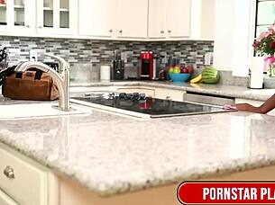 Ebony mocha fucked by shaundam in kitchen