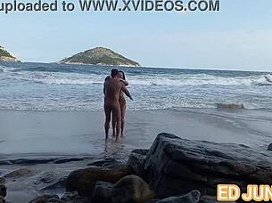 fucked a hot brunette on the nudist beach, big ass and blowjob under the sun