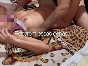 Why does this casada devote to negão in bed with big pussy?