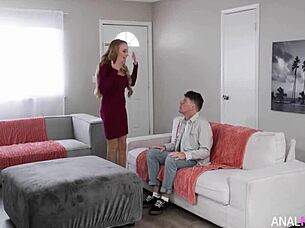 Milf calls the wrong person and gets anal fucking