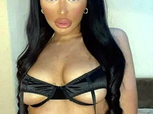 i'm a horny british slut masturbating solo