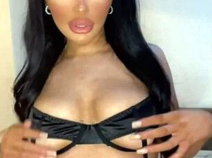 i'm a horny british slut masturbating solo