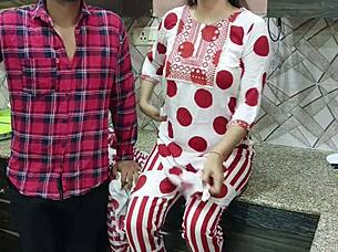 Stepmom Saara In The Kitchen