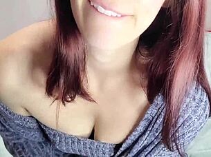 Slut wife fingering and rubbing before husband comes home