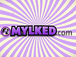 violet voss milks cum on desk