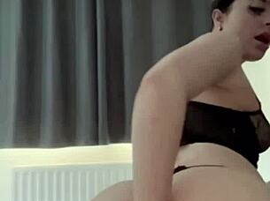 i'm a horny british slut masturbating solo