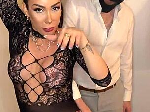 kalena rios back with new toyboy?