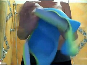 Jelena Jensen masturbates big pussy in shower!