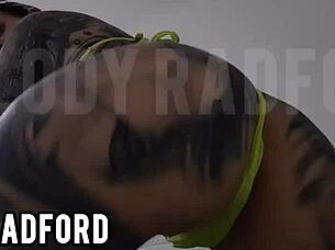 i'm twerking slutty and teasing melody radford so hot