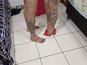 Atriz manuh santtoz piscando cuzinho pro vagabundo no sheer e red