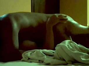 Macho watches husband eat Karina's pussy in quickie