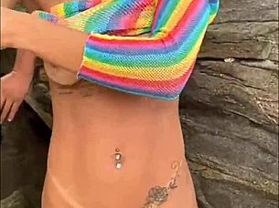 African Exhibitionists Flash Big Pussy at Secret Beach