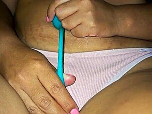 this lively latina housewife is getting so wet and wild 😏💦