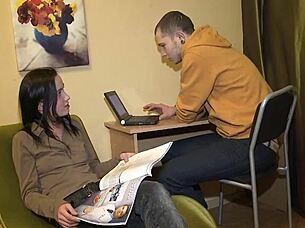 Does this babe spread her legs for a sloppy contest with her ex?