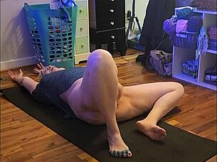 check out this hot milf stretching her big ass in morning yoga