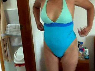 I'm So Turned On At The Beach, I Fuck A Stranger Hard