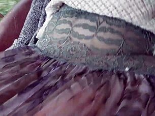 I saw a hairy mature woman flashing her upskirt on the carriage