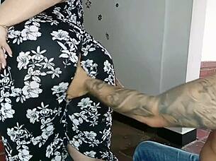 Stepmother's big ass bounces in long dress, leading to creampie