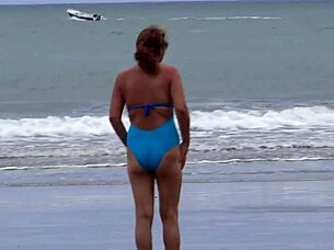 I'm So Turned On At The Beach, I Fuck A Stranger Hard