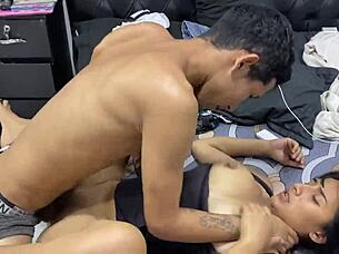 I cheat on my girlfriend with her beautiful stepdaughter and cum inside her 😏