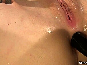 Busty Lezdom Anal Bangs Young Lesbian Hard!