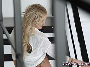 She gives a romantic blowjob with cum in mouth