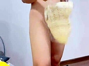 unboxing this teen's tight pussy outdoors 😍