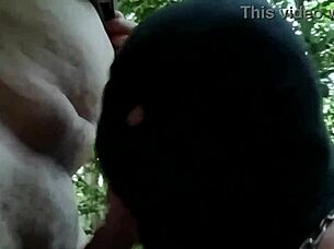 Ma�tresse kantalis offers her slave ebed in the forest.